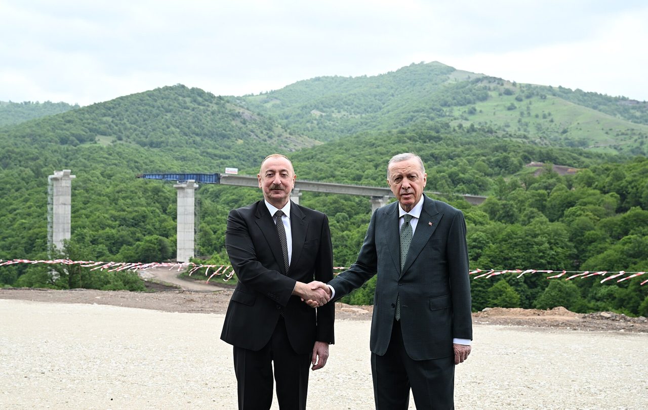 Erdoğan, R4+E3 toplantısı için gelen altı ülkenin dışişleri bakanlarını kabul etti