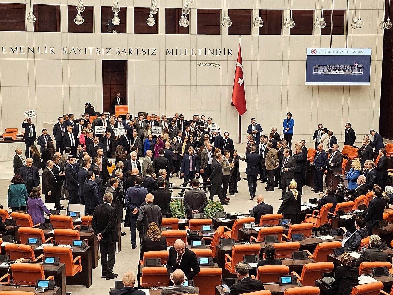 Şehit ve gazi çocuklarına 609 milyon liralık eğitim yardımı 23 Ekim'de ödenecek