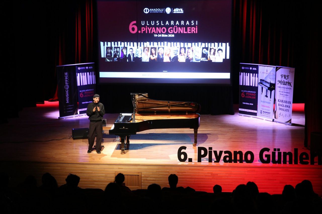 Piyano Günleri'nde Barış Büyükyıldırım "Akışın Hafızası" resitali verdi